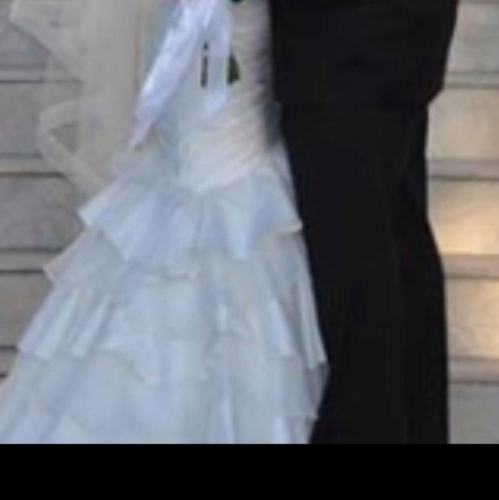 Raw silk strapless Wedding dress - Picture 3 of 8